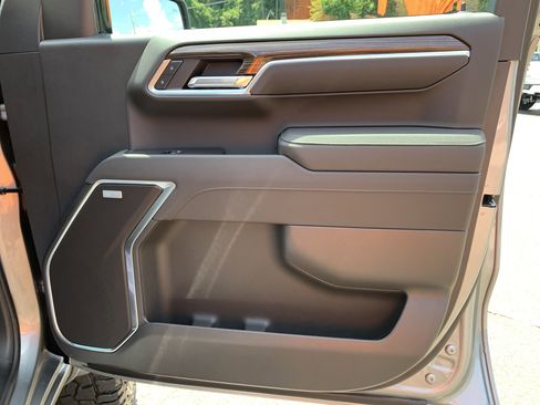 New 2025 Chevrolet Silverado 1500 RST image 34