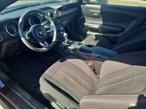 Used 2020 Ford Mustang Coupe RWD image 14