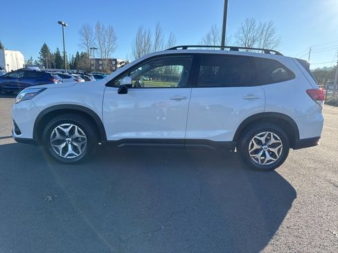 Certified 2024 Subaru Forester Premium image 4