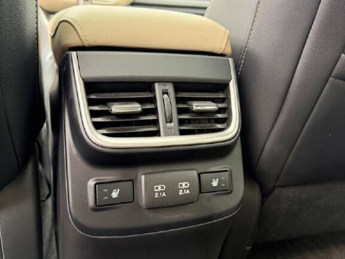 Used 2022 Subaru Outback Limited image 19