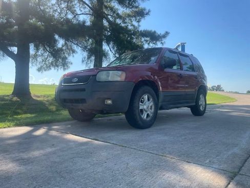 Used 2003 Ford Escape XLT AWD/4WD image 2
