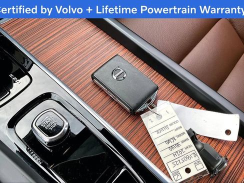 Certified 2024 Volvo XC60 B5 Plus w/ Protection Package Premier AWD/4WD image 14