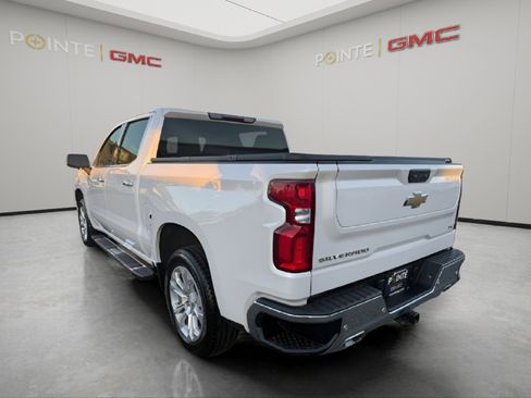 Certified 2022 Chevrolet Silverado 1500 LTZ w/ Z71 Off-Road Package image 8