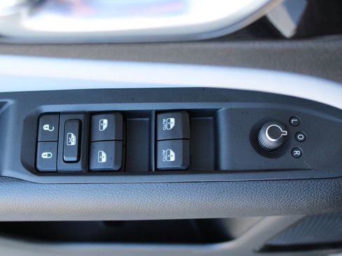 New 2026 Jeep Compass Limited w/ Sun, Sound & Navigation Group image 10