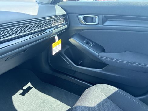 Certified 2026 Honda Civic LX image 31