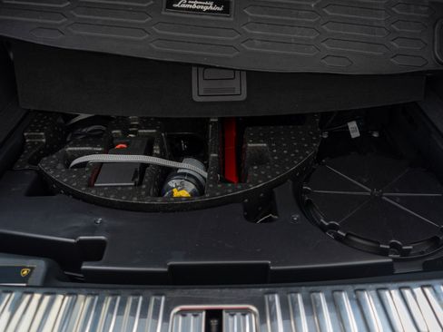 Used 2021 Lamborghini Urus -Bang and Olufsen Audio, Two-T image 42