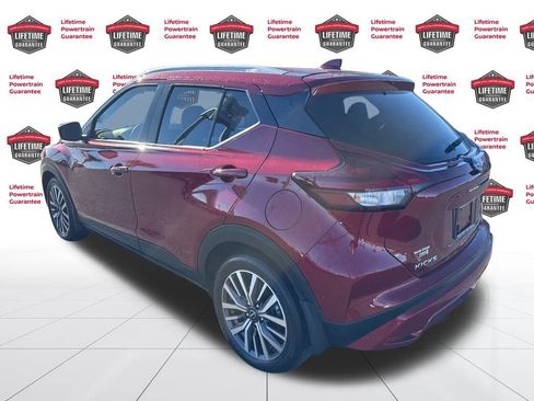 Certified 2024 Nissan Kicks SV image 7