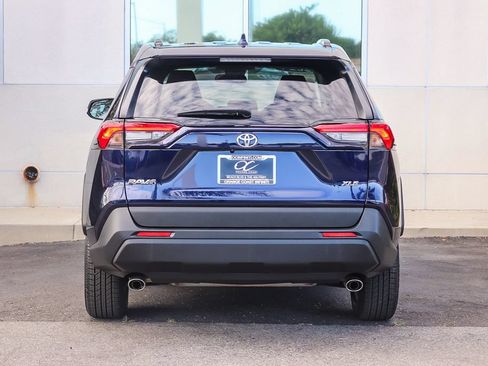 Used 2024 Toyota RAV4 XLE FWD image 5