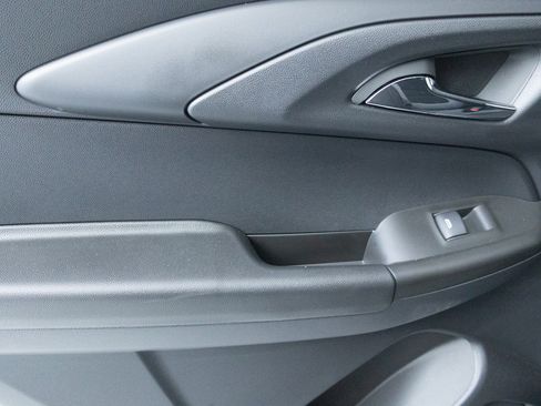 Certified 2026 Chevrolet TrailBlazer LT w/ LT Cold Weather Package FWD image 28