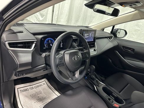 Used 2026 Toyota Corolla LE FWD image 15