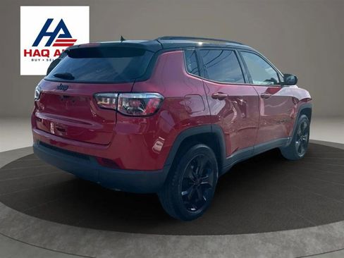 Used 2020 Jeep Compass Latitude AWD/4WD image 5