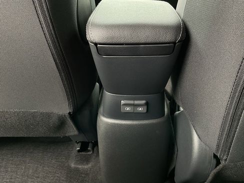 New 2025 Nissan Kicks Play S image 17