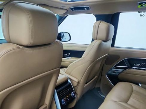 Used 2024 Land Rover Range Rover SE AWD/4WD image 31