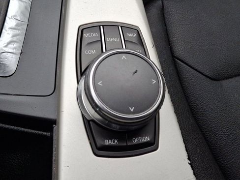 Used 2018 BMW 320i xDrive Sedan w/ Convenience Package image 16