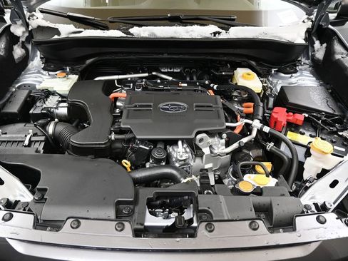 New 2025 Subaru Forester Limited w/ Popular Package image 9