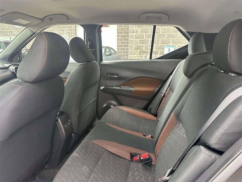 Certified 2024 Nissan Kicks SR image 10