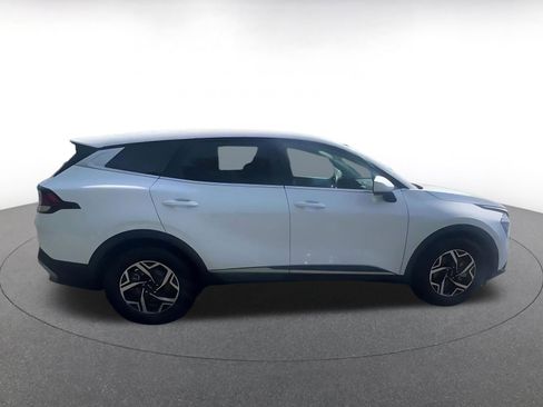 Used 2025 Kia Sportage LX FWD image 16