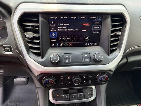 Used 2020 GMC Acadia SLT FWD image 32
