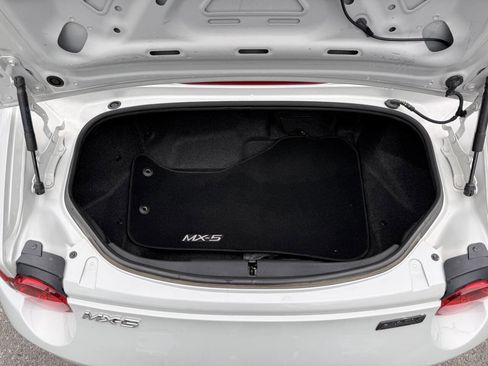 Used 2016 MAZDA MX-5 Miata Grand Touring RWD image 15