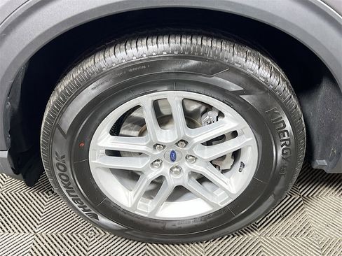 Used 2025 Ford Explorer Active image 29