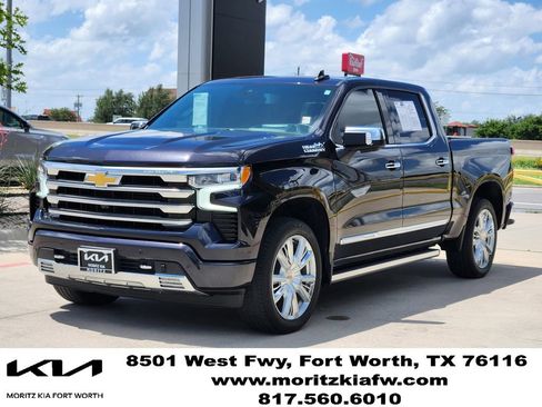 Used 2023 Chevrolet Silverado 1500 High Country w/ High Country Premium Package AWD/4WD image 3