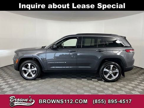 Used 2026 Jeep Grand Cherokee Limited image 2