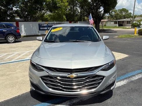 Used 2021 Chevrolet Malibu LT image 8