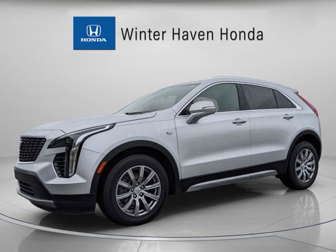Used 2022 Cadillac XT4 Premium Luxury w/ Safety Alert Package image 2