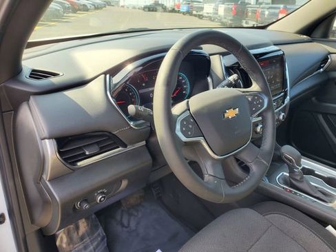 Certified 2023 Chevrolet Traverse LT FWD image 22
