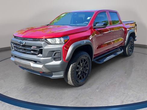 Used 2024 Chevrolet Colorado Trail Boss w/ Technology Package AWD/4WD image 1