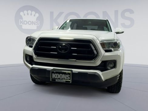 Used 2023 Toyota Tacoma SR5 AWD/4WD image 4