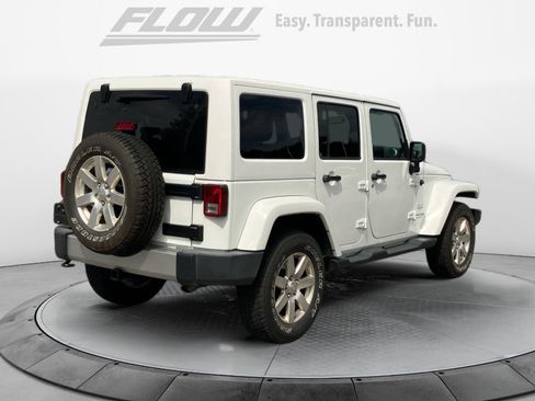 Used 2018 Jeep Wrangler Unlimited Sahara w/ Max Tow Package AWD/4WD image 9