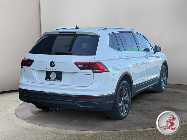 Used 2024 Volkswagen Tiguan SE AWD/4WD image 7