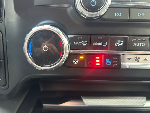 Used 2024 Ford F350 Platinum image 22