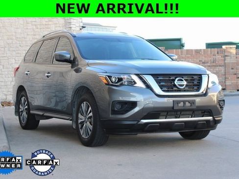 Used 2019 Nissan Pathfinder S image 1