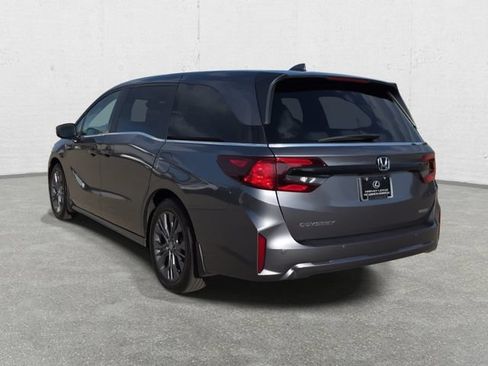 Used 2025 Honda Odyssey Touring image 7