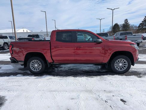 Certified 2024 Chevrolet Colorado LT w/ LT Convenience Package II image 8