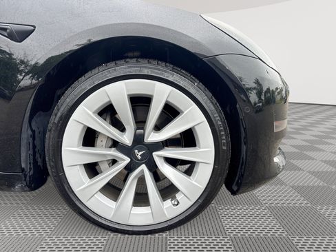 Used 2021 Tesla Model 3 Long Range AWD/4WD image 31