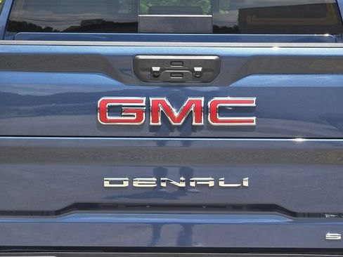 New 2026 GMC Sierra 2500 Denali w/ Denali Reserve Package AWD/4WD image 6