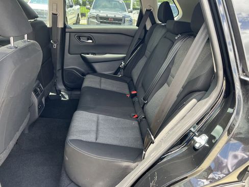 Used 2025 Nissan Rogue SV AWD/4WD image 11