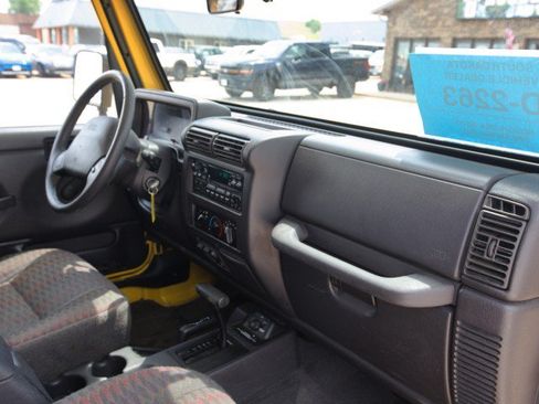 Used 2000 Jeep Wrangler Sport AWD/4WD image 28