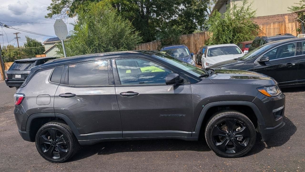 Used 2018 Jeep Compass Latitude AWD/4WD image 4