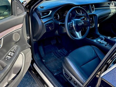 Used 2022 INFINITI QX50 Luxe image 16