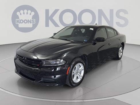 Used 2023 Dodge Charger SXT w/ Cold Weather Package RWD image 1
