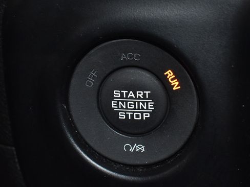 Used 2022 Jeep Wrangler Sport AWD/4WD image 19