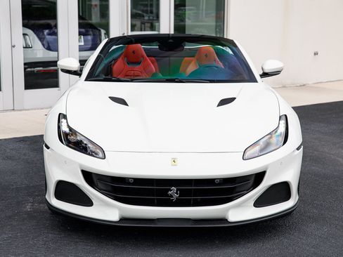 Used 2023 Ferrari Portofino M RWD image 6