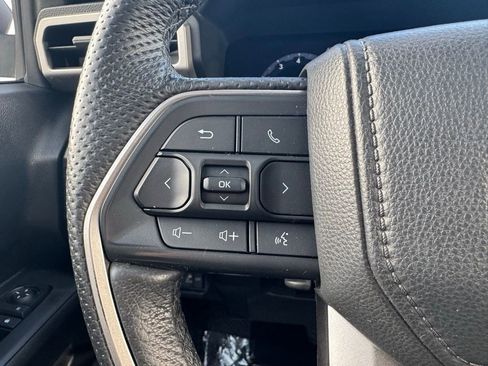 Certified 2025 Toyota Tacoma Limited AWD/4WD image 27