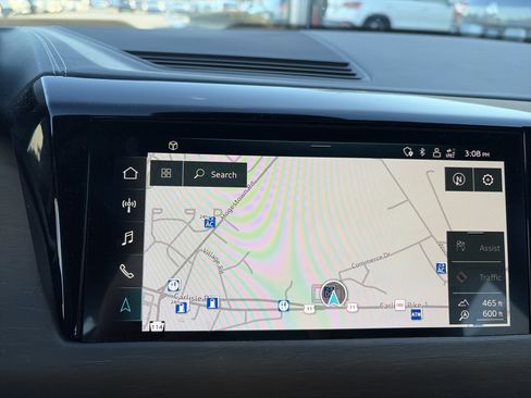 Used 2022 Audi e-tron GT Prestige image 35