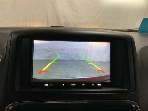 Used 2019 Dodge Grand Caravan SXT image 27