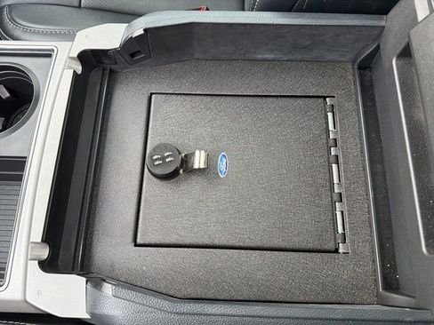 Used 2022 Ford F350 Lariat w/ Lariat Ultimate Package AWD/4WD image 52